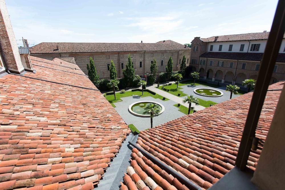 Hotel I Somaschi Cherasco Exterior photo